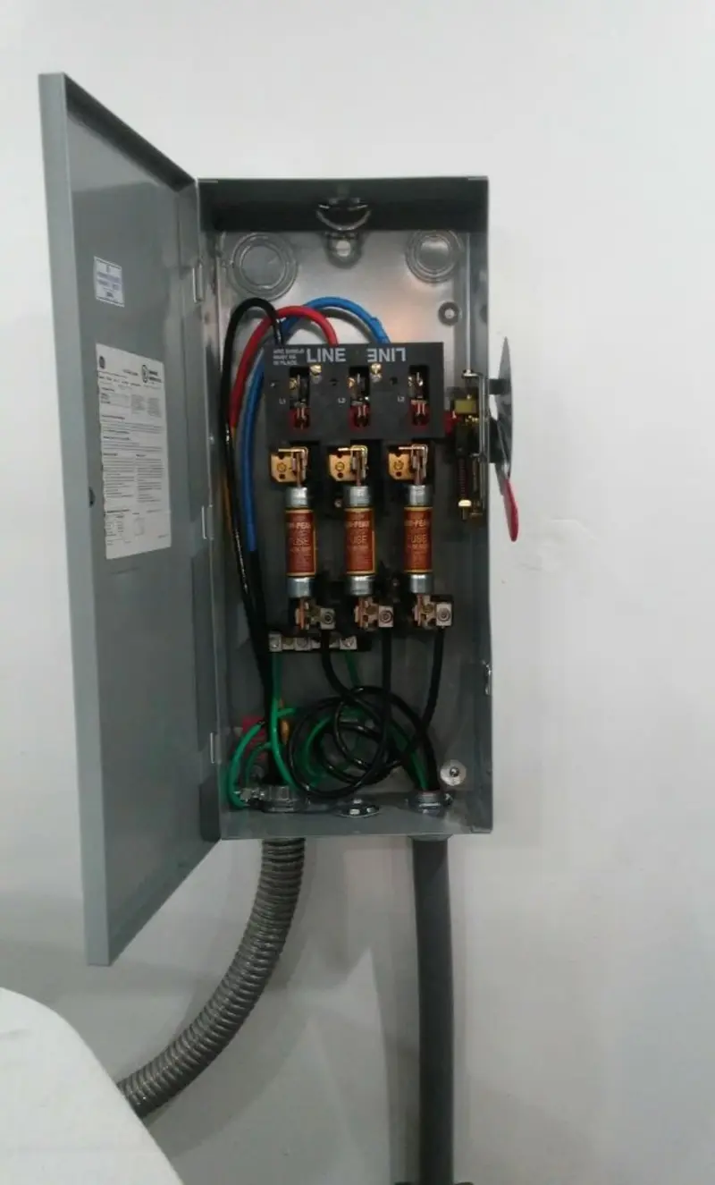 Three-phase disconnect switch installed for Smoke Detector Installation in Lake Elmo